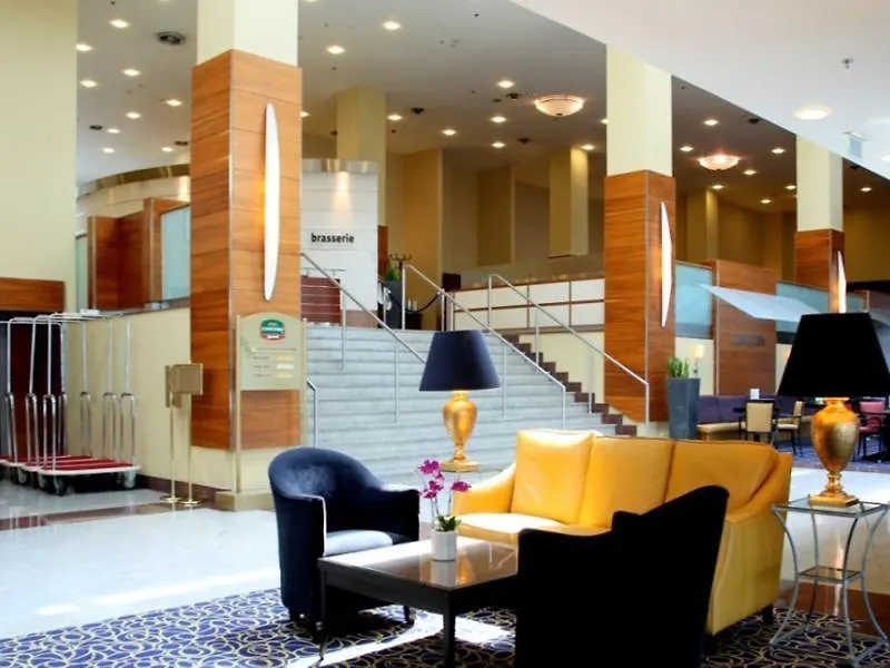 Hotel Courtyard By Marriott Warsaw Airport