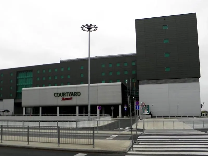 Hotel Courtyard By Marriott Warsaw Airport Polonia