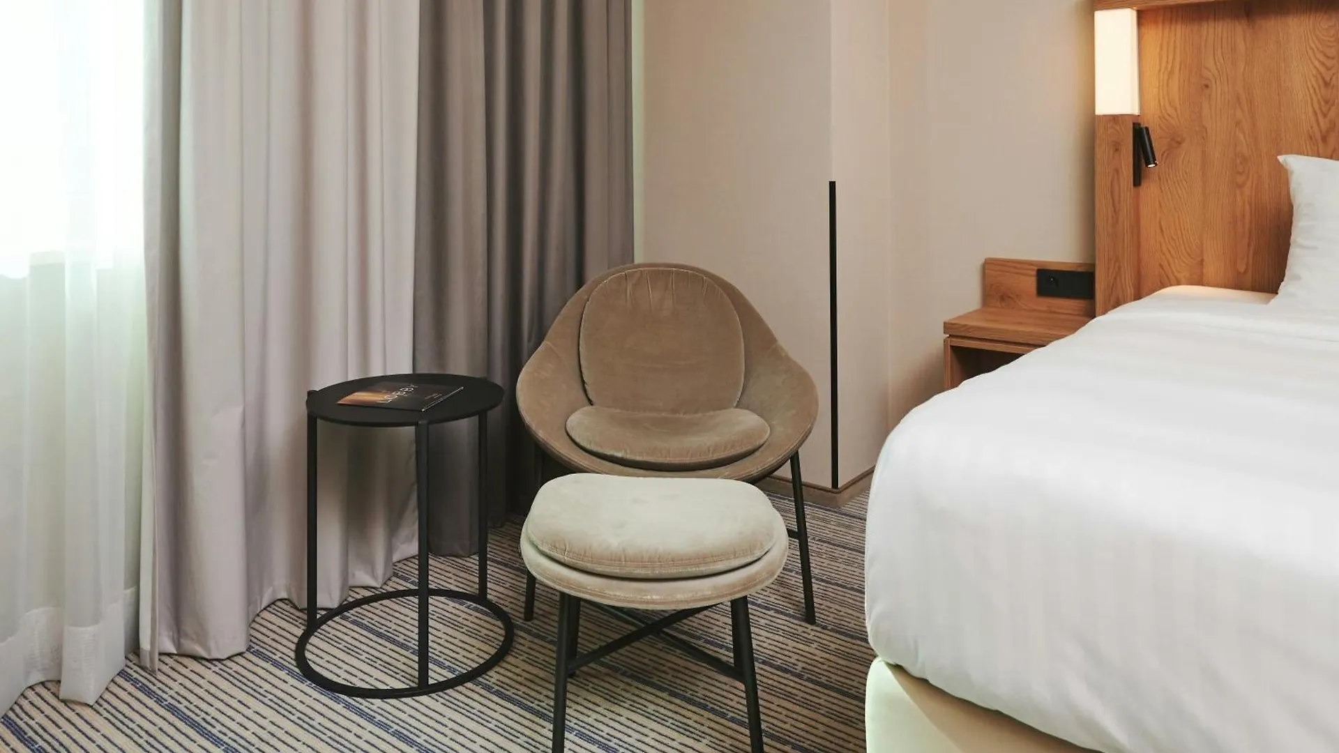 Hotel Courtyard By Marriott Warsaw Airport Polonia