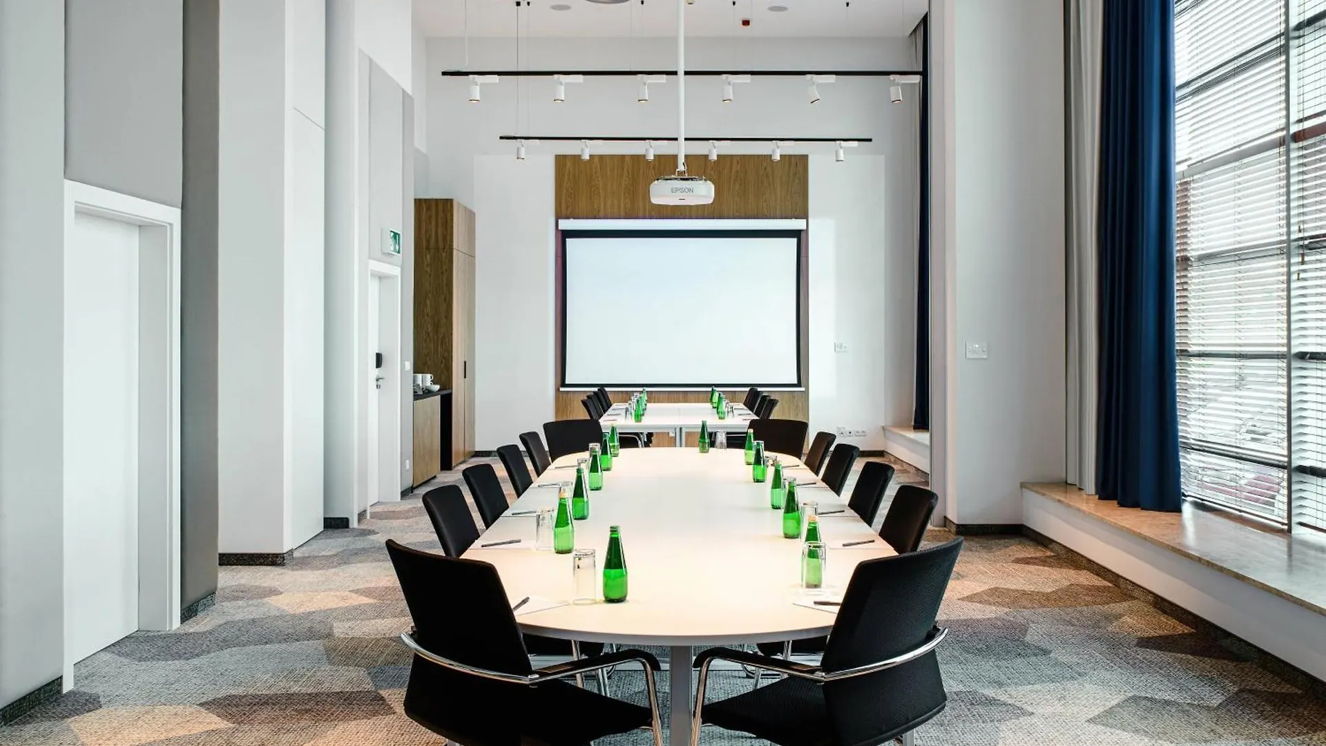 Hotel Courtyard By Marriott Warsaw Airport